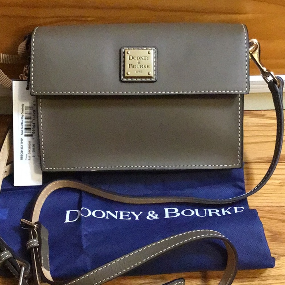 PRICE Reduced**** Dooney and Burke crossbody